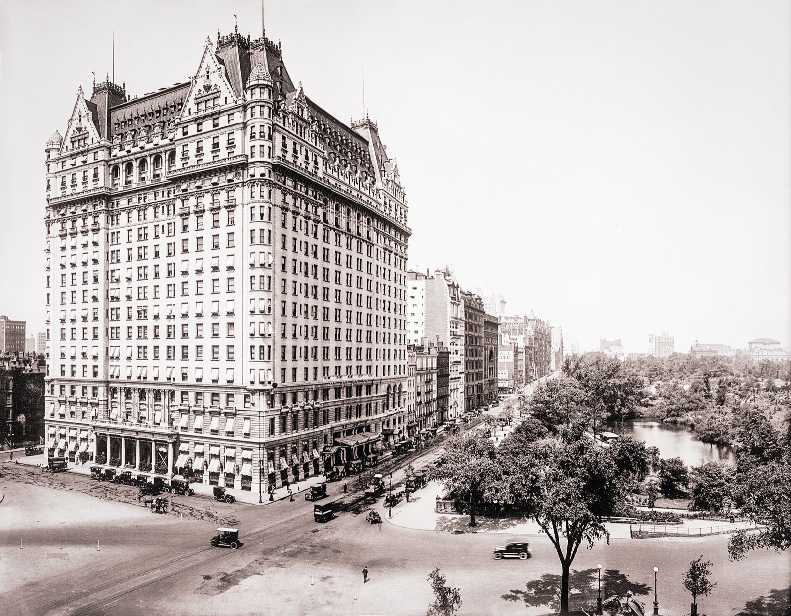 The Plaza about 1910, seen across Grand Army Plaza, in a photograph of the time.