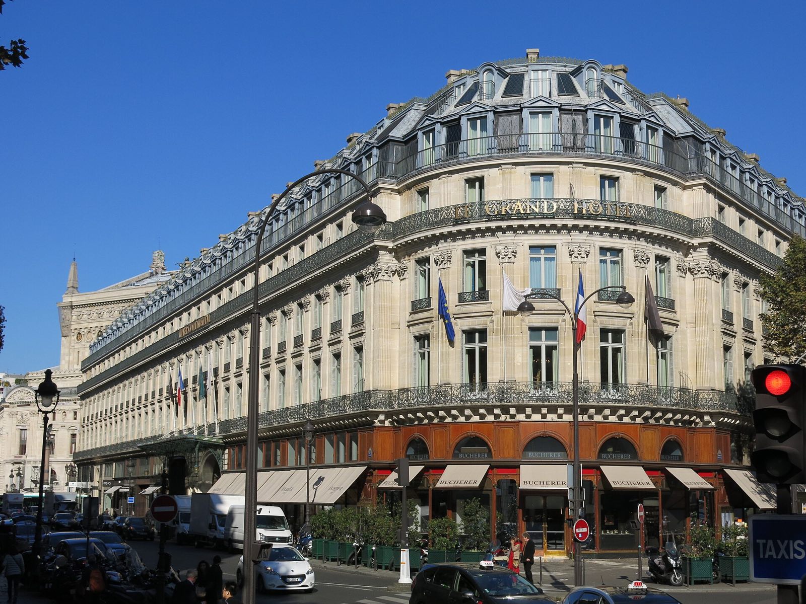 Le Grand Hôtel seen from the corner of the rue Scribe and the boulevard des Capucines.