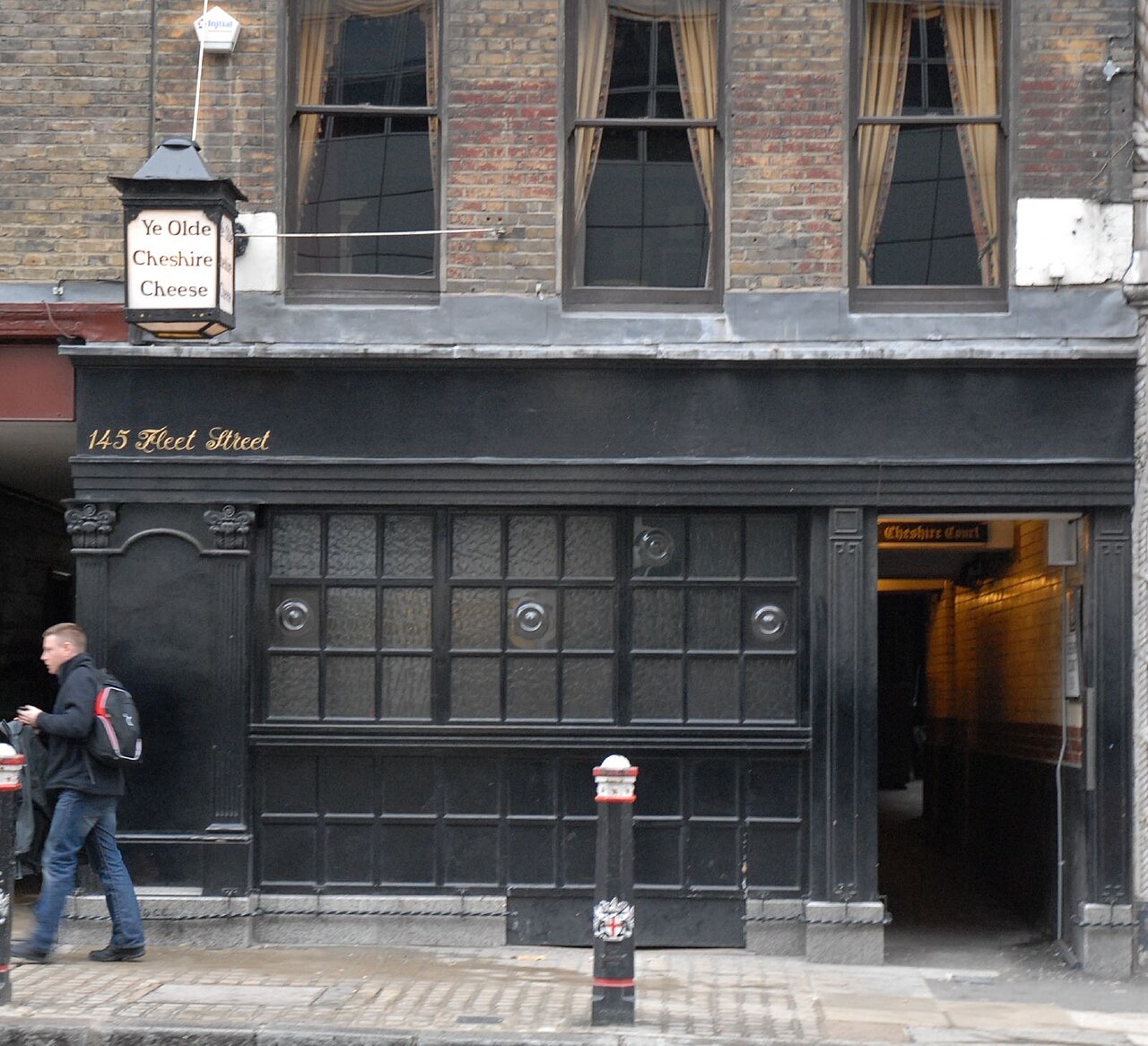 The dark wooden front of Ye Olde Cheshire Cheese, off Fleet Street.