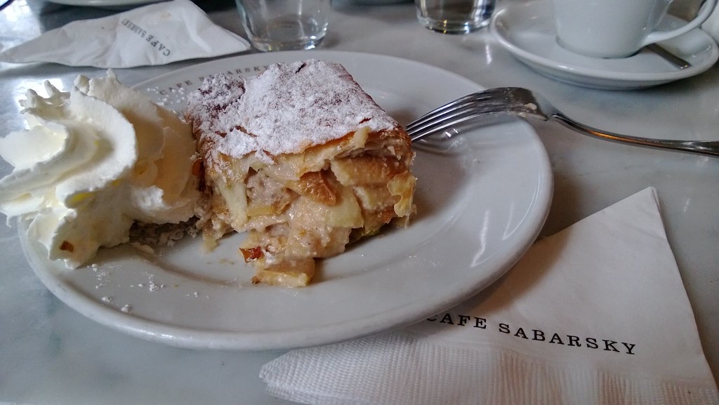 A slice of apple strudel at Café Sabarsky.