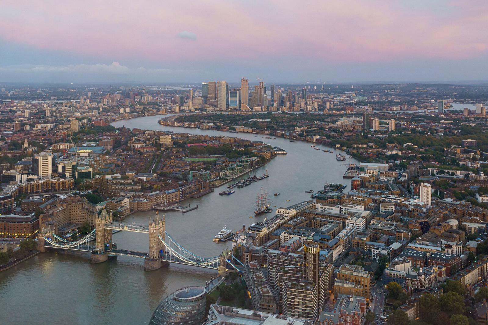 Tower Bridge and the bend of the Thames in the evening, seen from The Shard.